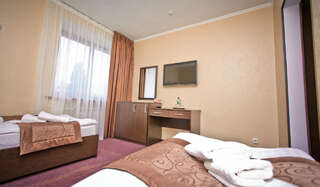 Отель Grand Sport Hotel Бровары Стандартный двухместный номер с 1 кроватью или 2 отдельными кроватями-3